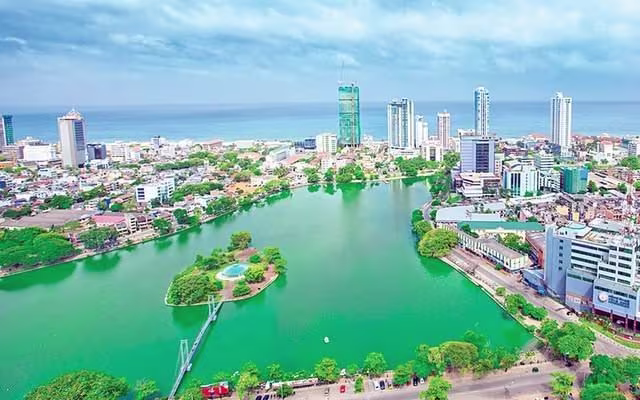 beira lake daytour in colombo srilanka 2025 colombo beira lake daytours in srilanka 2025