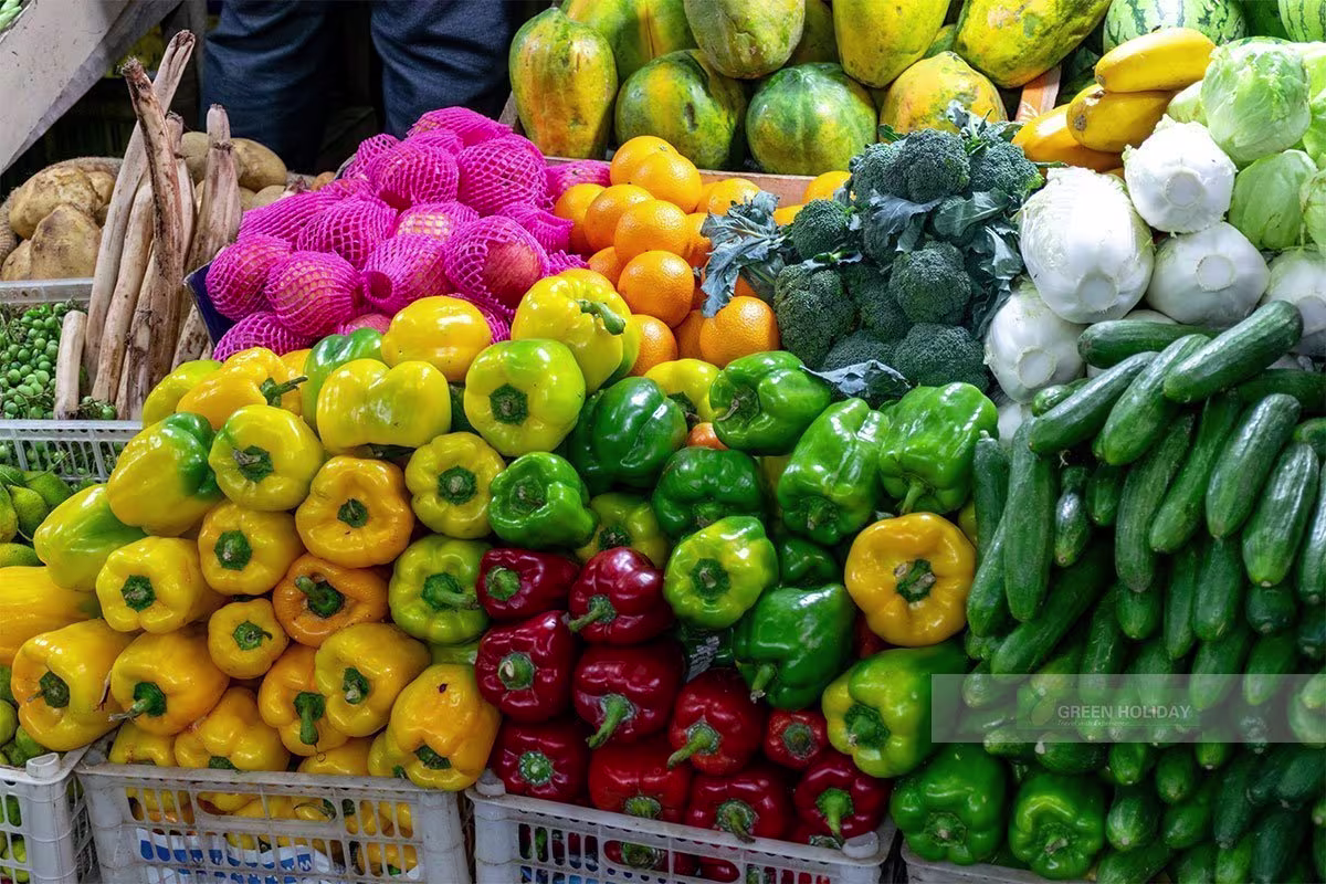 central market in nuwaraleiya srilanka 2025 srilanka nuwaraeliya local central market daytours 2025