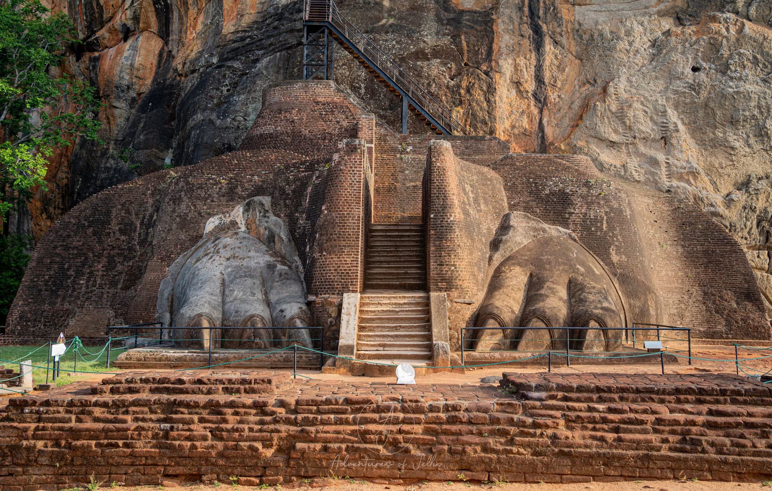 sigiriya daytours lion rock visiting in srilanka 2025 sigiriya lion rock daytours srilanka
