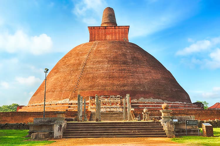 anuradhapura tours in srilanka