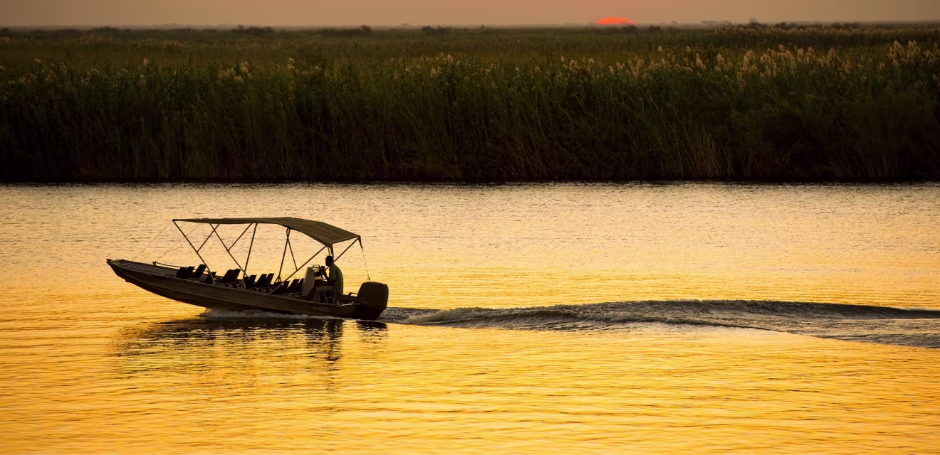 bentota boat safari adventure in srilanka 2025